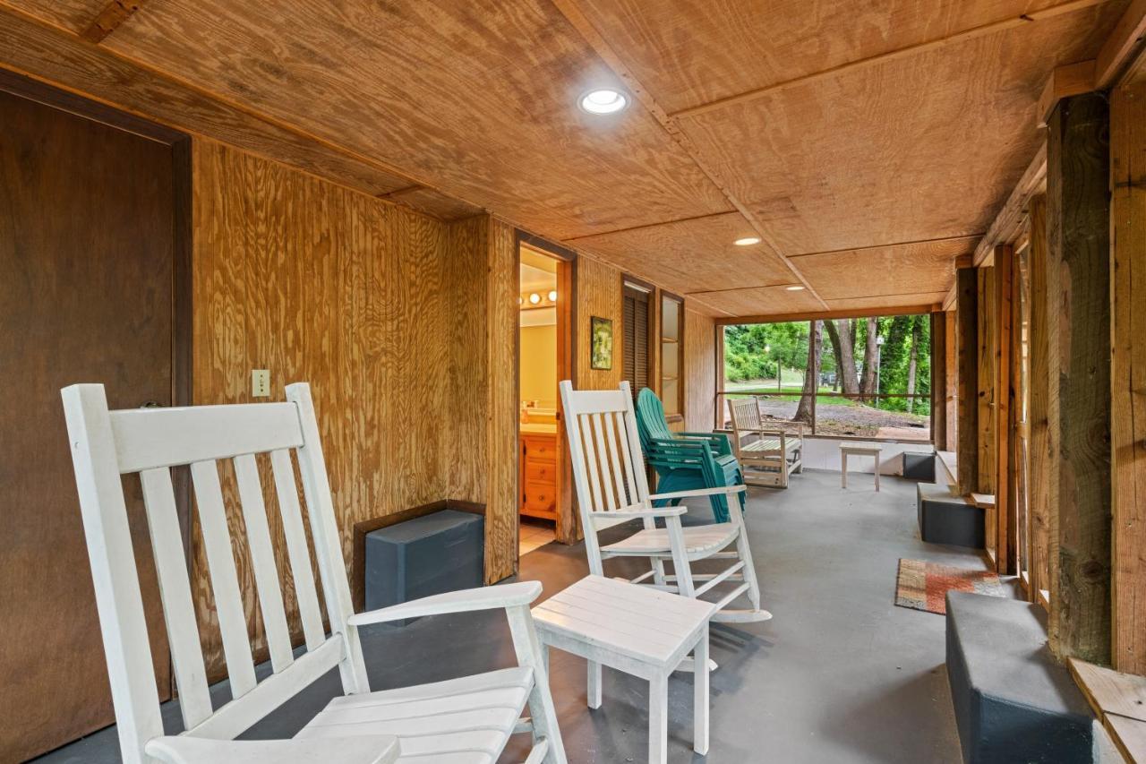 2 Bed 1 Bath Vacation Home In Whittier Exterior foto
